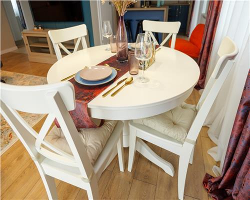 Apartament NOU de lux cu 3 camere 2 bai 2 balcoane zona El Gringo