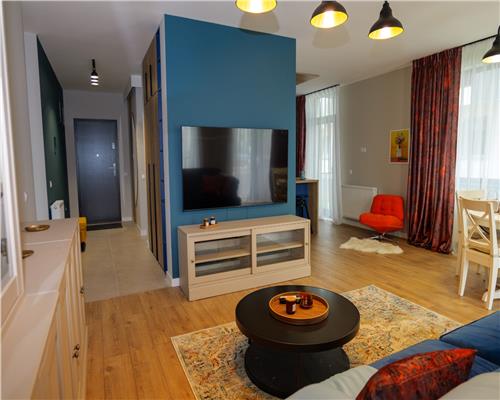 Apartament NOU de lux cu 3 camere 2 bai 2 balcoane zona El Gringo