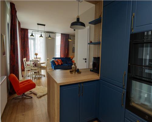 Apartament NOU de lux cu 3 camere 2 bai 2 balcoane zona El Gringo