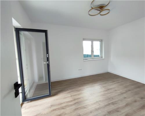 Apartament la cheie 2 camere 2 bai terasa acoperita si curte in Selimbar