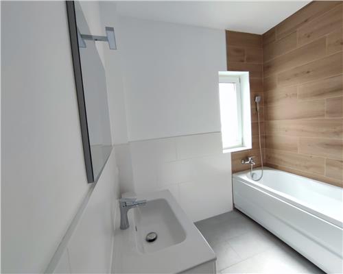 Apartament la cheie 2 camere 2 bai terasa acoperita si curte in Selimbar