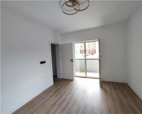 Apartament la cheie 2 camere 2 bai terasa acoperita si curte in Selimbar