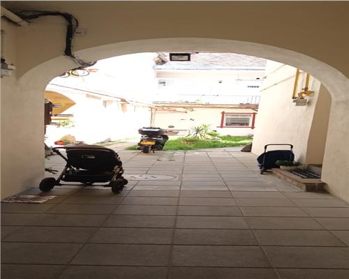 Apartament 2 camere terasa 10 mp  pe Gheorghe Lazar