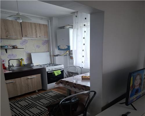 Garsoniera cu balcon boxa si parcare etaj 2 Turnisor