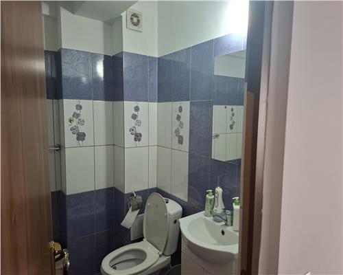 Garsoniera cu balcon boxa si parcare etaj 2 Turnisor