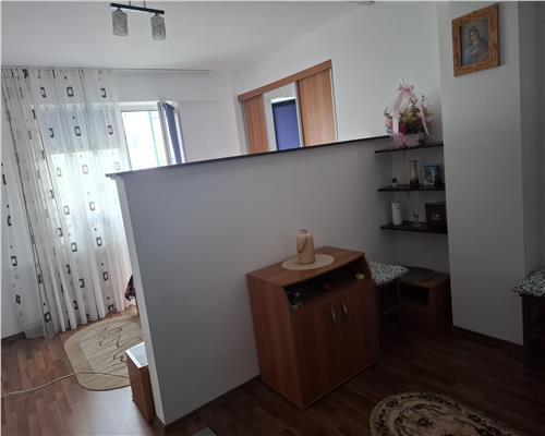 Garsoniera cu balcon boxa si parcare etaj 2 Turnisor