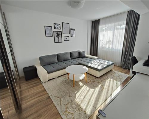 Apartament  decomandat 2 camere cu balcon Valea Aurie etaj 3