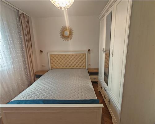 Apartament NOU 3 camere 2 bai balcon zona Parc Sub Arini