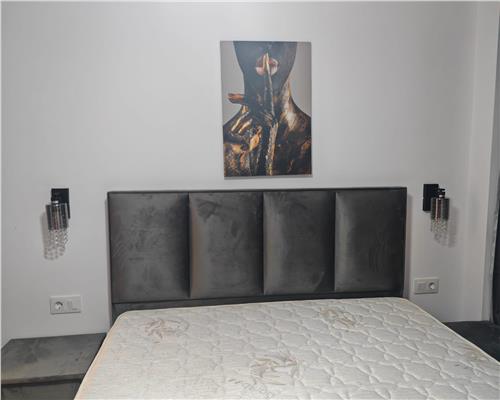 Apartament NOU 3 camere 2 bai balcon zona Parc Sub Arini