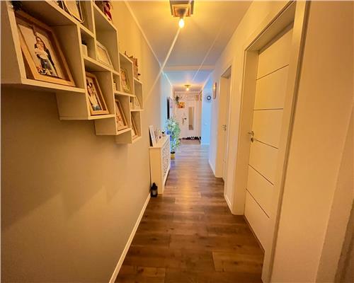 Apartament de lux cu 3 camere 2 bai 2 parcari in Selimbar