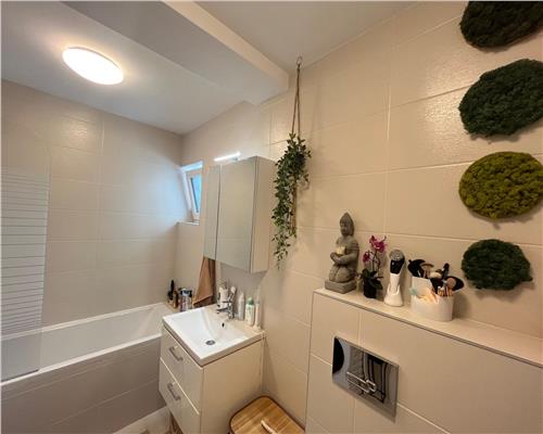Apartament de lux cu 3 camere 2 bai 2 parcari in Selimbar