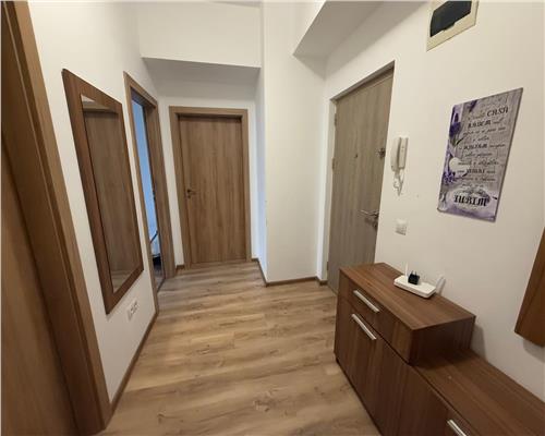 Apartament cu 3 camere si balcon zona Bd Mihai Viteazu