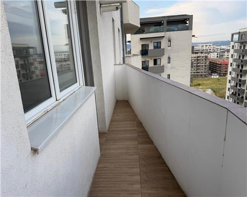 Apartament cu 3 camere si balcon zona Bd Mihai Viteazu