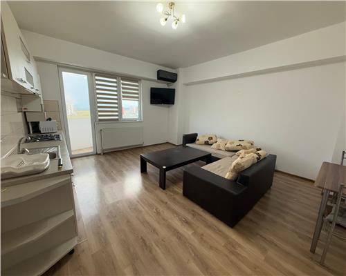 Apartament cu 3 camere si balcon zona Bd Mihai Viteazu