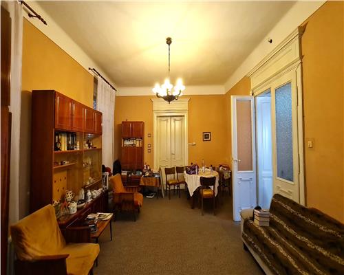 Apartament 3 camere loc parcare zona Piata Cibin