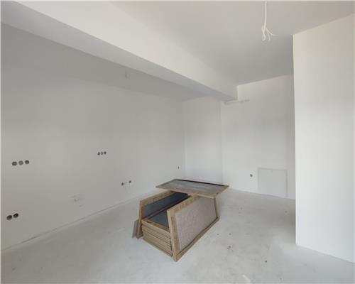 Apartament cu 3 camere balcon boxa si loc de parcare pe Doamna Stanca