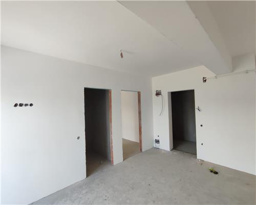 Apartament cu 3 camere balcon boxa si loc de parcare pe Doamna Stanca