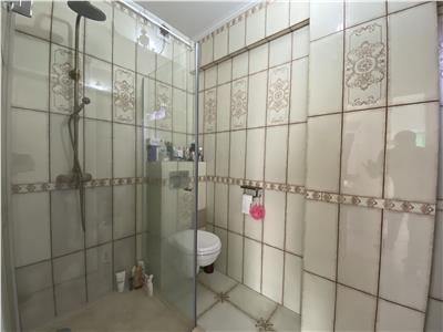 Apartament modern cu 3 camere si balcon pe Doamna Stanca