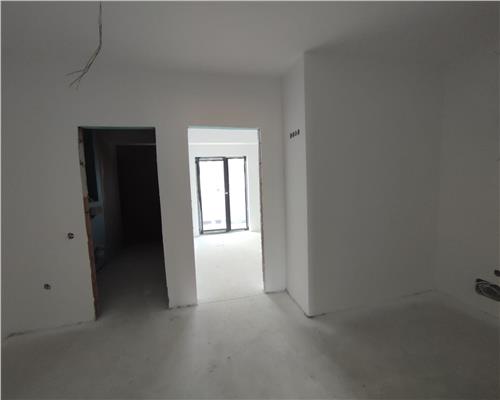 Apartament cu 3 camere etaj 2 balcon si parcare pe Doamna Stanca