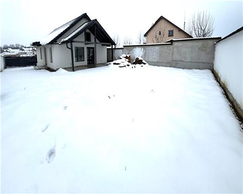 Casa individuala 4 camere 2 bai teren 500 mp la 8 km de Sibiu