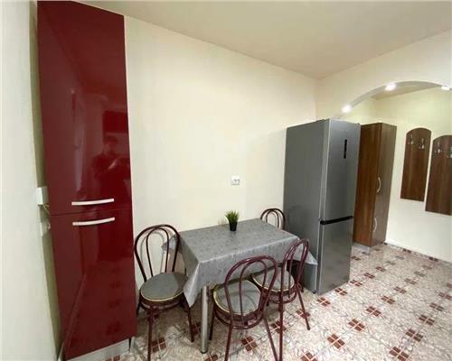 Apartament 2 camere etaj 1 cu balcon zona Mihai Viteazu