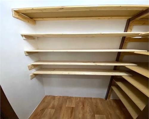 Apartament 2 camere etaj 1 cu balcon zona Mihai Viteazu