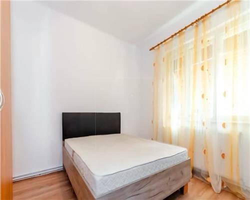 Apartament la casa 70 mp utili 3 camere pe Calea Poplacii