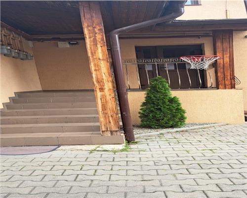 Apartament la vila cu 3 camere si pivnita in zona Bieltz Turnisor