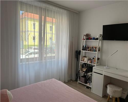 Apartament la vila cu 3 camere si pivnita in zona Bieltz Turnisor