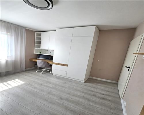 Apartament de lux 2 camere cu balcon in Vasile Aaron