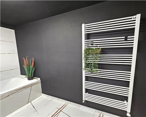 Apartament de lux 2 camere cu balcon in Vasile Aaron