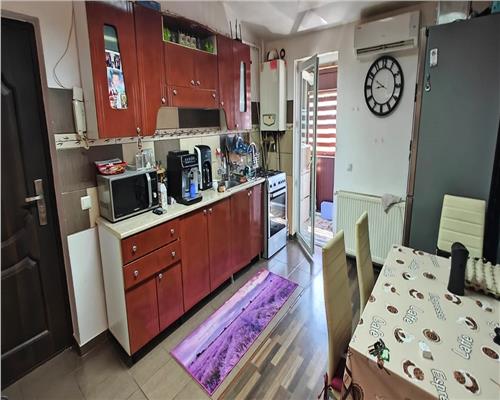 Apartament 2 camere loc parcare si balcon zona Selimbar