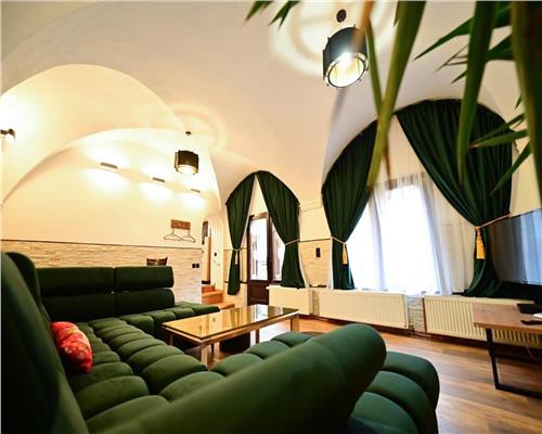 Apartament de lux cu terasa zona Piata Mare