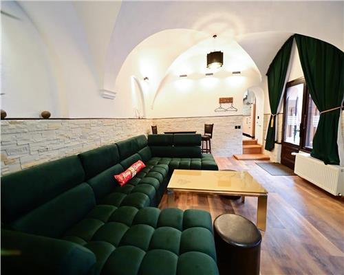 Apartament de lux cu terasa zona Piata Mare