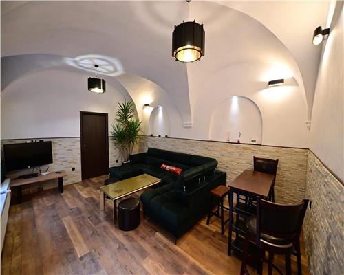 Apartament de lux cu terasa zona Piata Mare