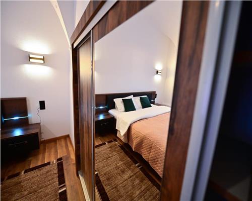 Apartament de lux cu terasa zona Piata Mare