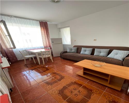 Apartament 2 camere cu balcon si parcare zona Calea Dumbravii