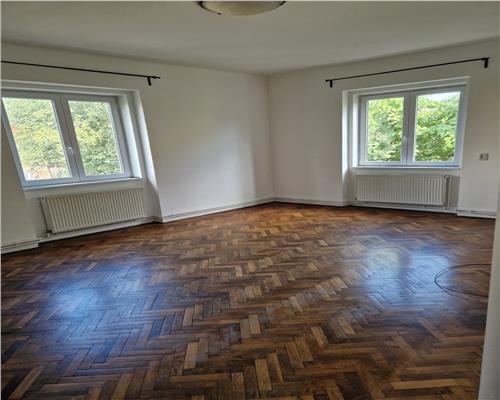 Apartament 2 camere 80 mpu si parcare in zona Balea