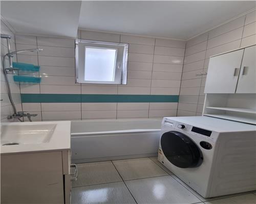 Apartament modern 2 camere balcon si parcare