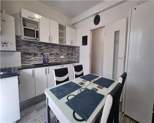 Apartament modern 2 camere balcon si parcare