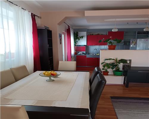 Apartament pe 2 niveluri Vasile Aaron 2 bai 78 mp utili