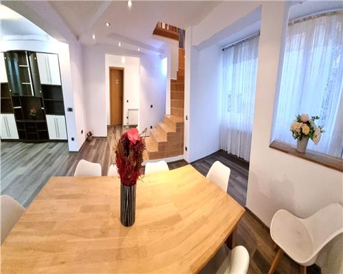 Casa individuala 4 camere 2 bai si garaj de inchiriat in Gusterita