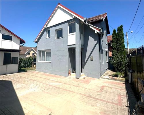 Casa individuala 4 camere 2 bai si garaj de inchiriat in Gusterita