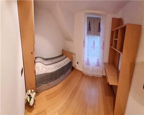 Casa individuala 4 camere 2 bai si garaj in Gusterita