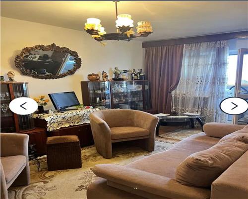 Apartament cu 2 camere si balcon inchis zona Strand