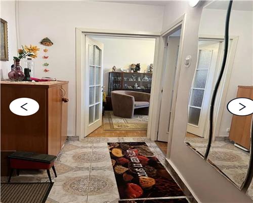 Apartament cu 2 camere si balcon inchis zona Strand