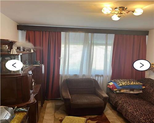 Apartament cu 2 camere si balcon inchis zona Strand
