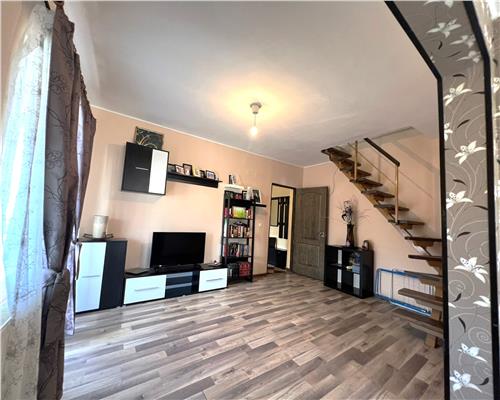 Apartament cu 3 dormitoare 89 mp utili intabulati si balcon in Vasile Aaron