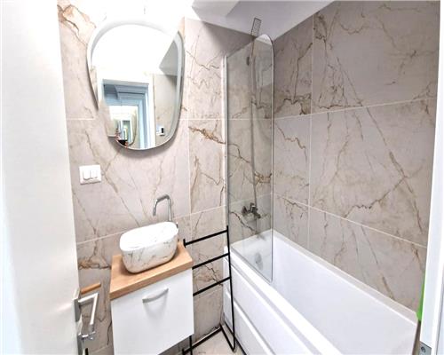 Apartament de lux 53 mp utili cu terasa 15 mp 2 parcari in Evolution