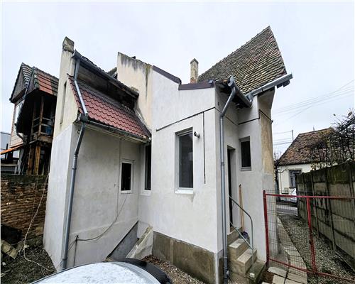 Casa Individuala 4 camere si teren 400 mp in Terezian Piata Cluj